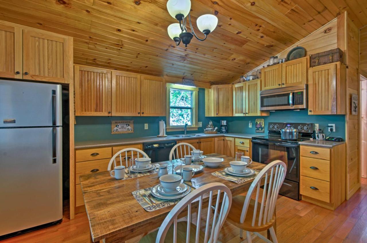 Bryson City Cabin With Fire Pit On Coopers Creek! Εξωτερικό φωτογραφία